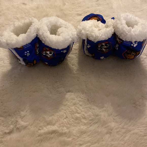 Two pairs of toddler paw patrol slippers 2t - 4t - Picture 3 of 5